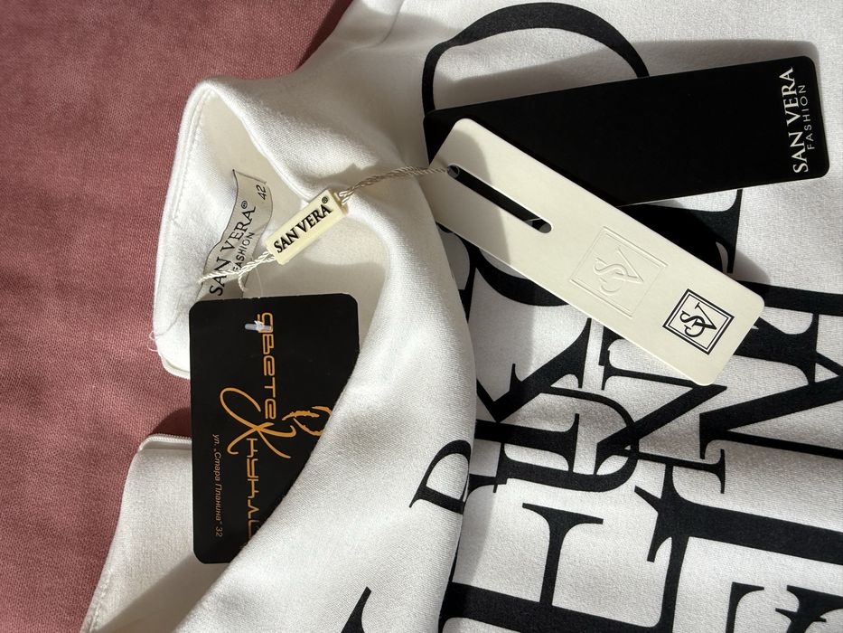 Дамска рокля чисто нова