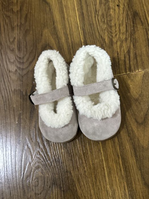 Детский обувь девочек