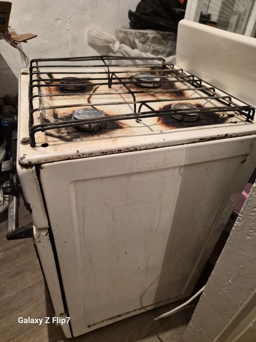 Продам две газовые плиты