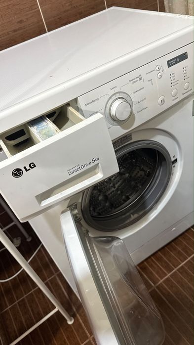 Продам стиральную машинку 30000