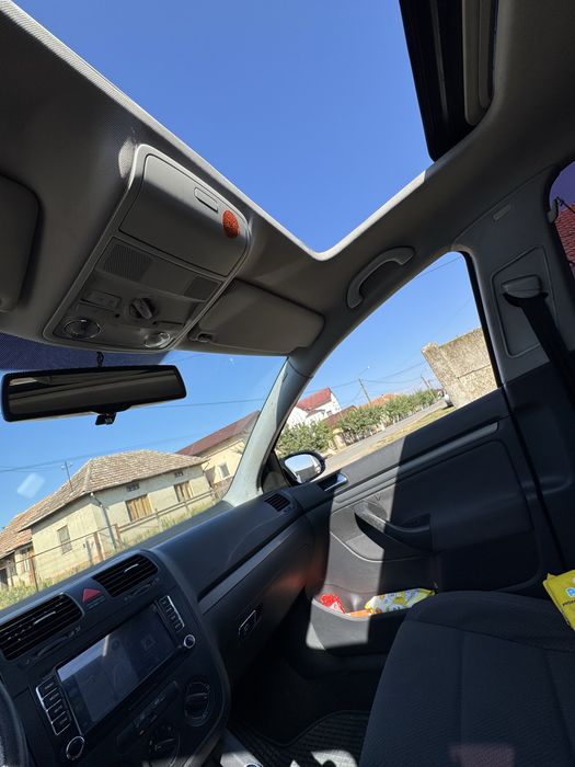 VW Golf 5 | 205.xxx km | Trapă | 2.250€