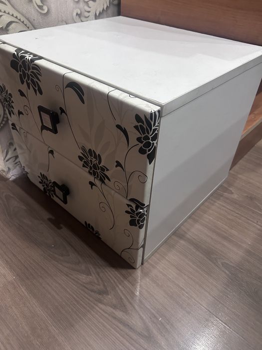 Продам тумбочку небольшую