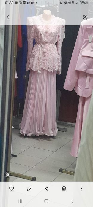 Костюм женский с юбкой