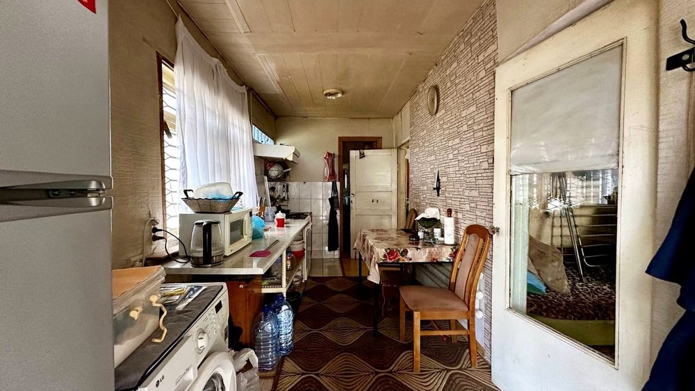 Продаётся участок в р-не Мирзо-Улугбек ор-р Янги Узбекистан,6 соток