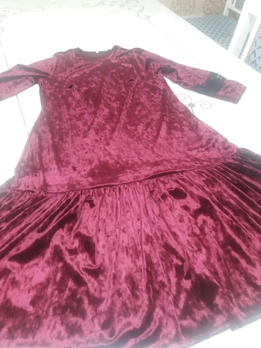 Продам платья все по 4тыс.