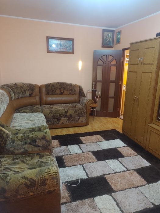 Vand apartament 2 camere