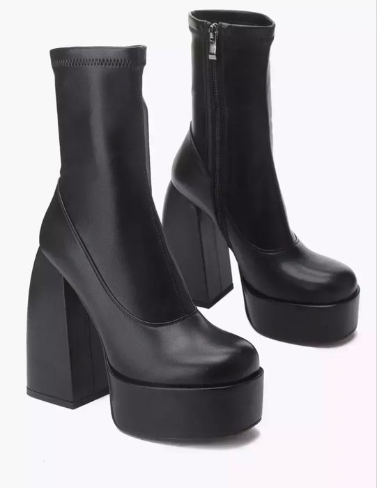 Ботильоны чулки на платформе и толстом каблуке