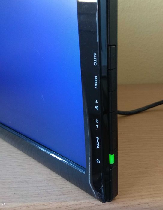 LG (LCD телевизор) и Benq (W-LED, FULL HD монитор) - внос от Англия