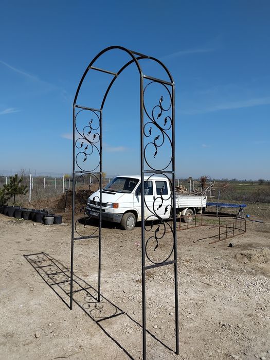 Arcade pergole balansoare de vânzare