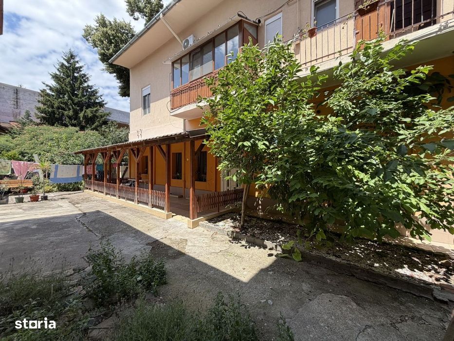 Apartament 2 camere cochet, renovat, curte ingrijita-Piata Catedralei