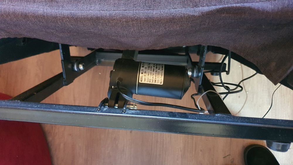 Fotoliu  electric .de masaj