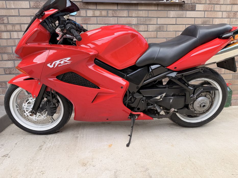 Honda vfr 800 vtec