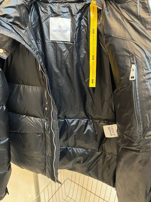 Geaca Moncler editie limitata