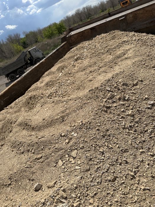 услуги самосвала 25 тонн , погрузчик