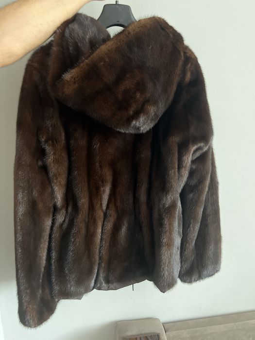 Продам норковую шубу