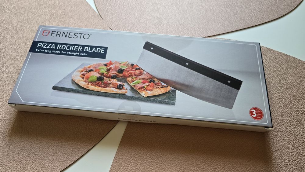 Cutit de taiat pizza