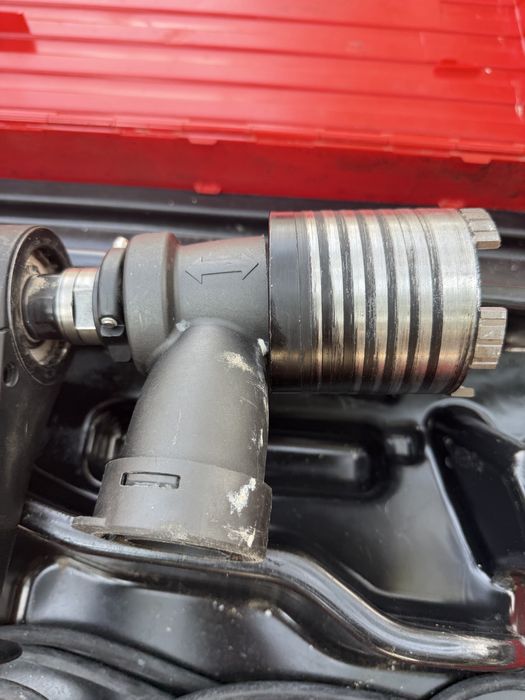 Hilti DD 110-D Диамантно-пробивна машина