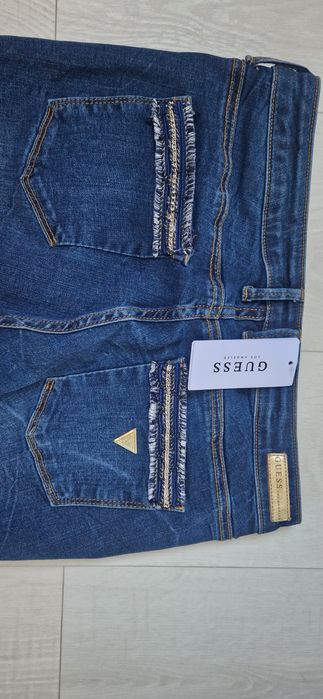 Дънки Guess нови