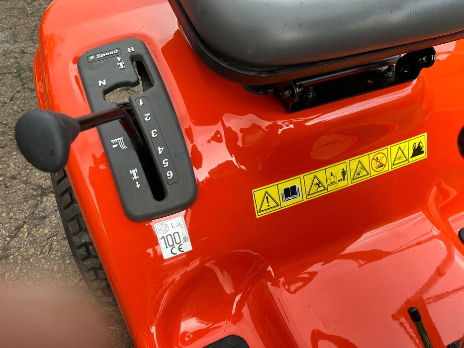 Тракторна косачка HusgVarna 17.0 hp USA + Ремарке