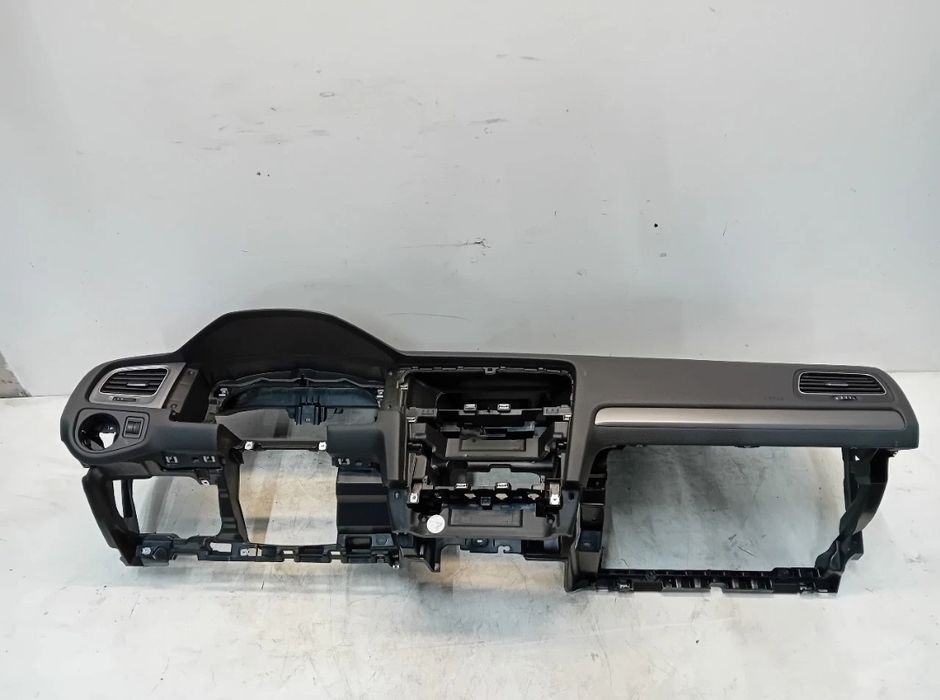 Plansa bord Volkswagen golf 7