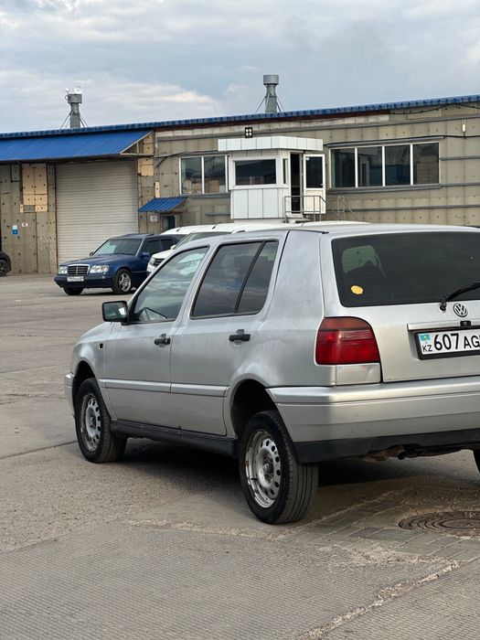 Продам машину гольф 3