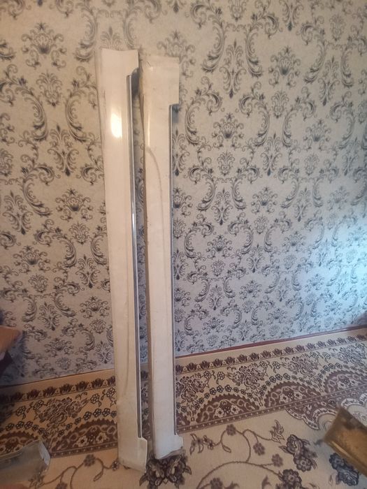 Spoller karniz lasettiga