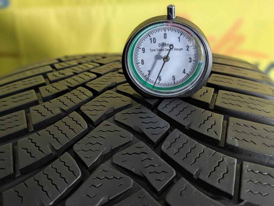 245/50RF18 Falken run flat 6,6-6,2mm stare foarte buna