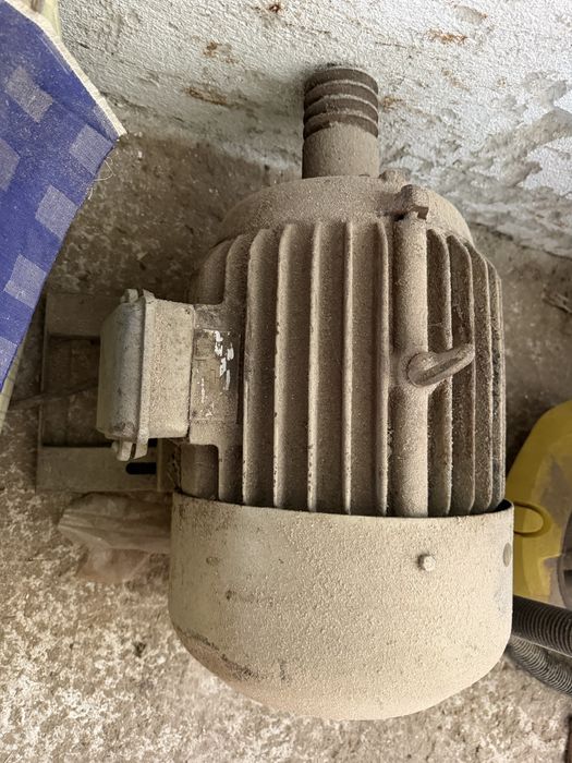Електромотор 17 KW префектно състояние