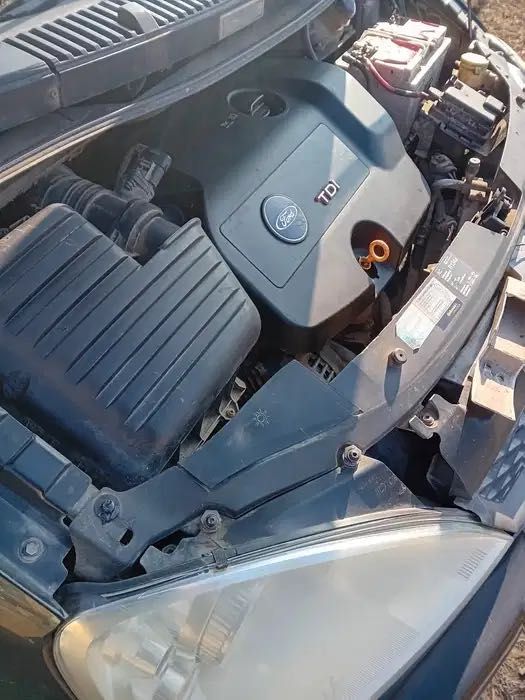 Vand Ford Galaxy, an 2001, 7 locuri