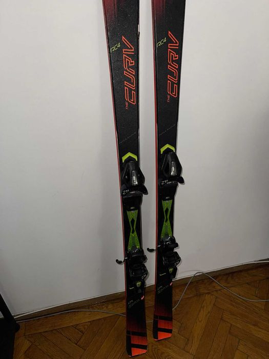 Schiuri FISCHER THE CURV TI 171 cm,