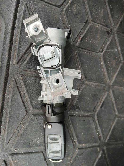 Контактен ключ комплект за Фолксваген  Туран, Джета