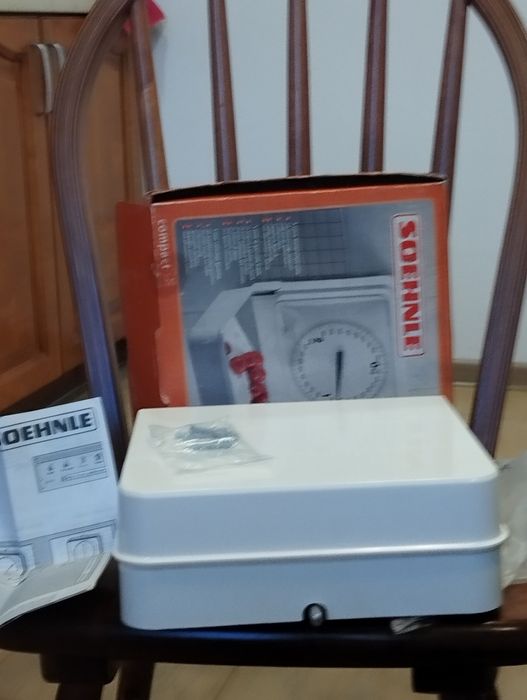 Весы настенные Германия