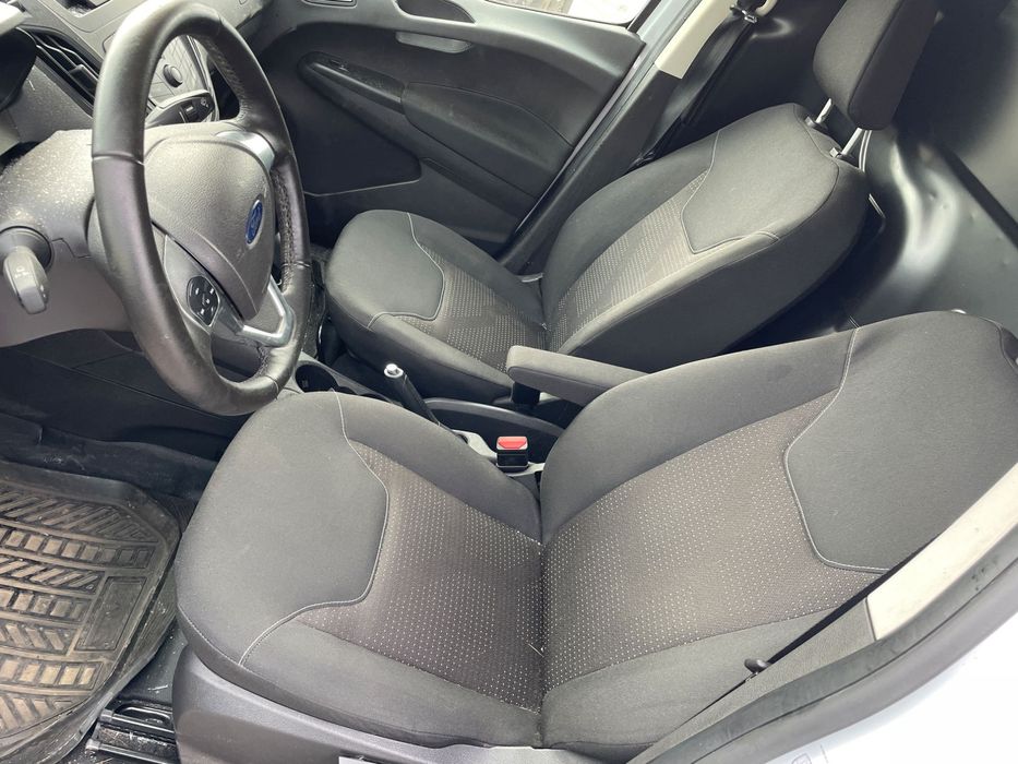 Ford Transit Courier 1.0 EcoBoost 100 кс.6 ск. двигател SFCE 32000 km.