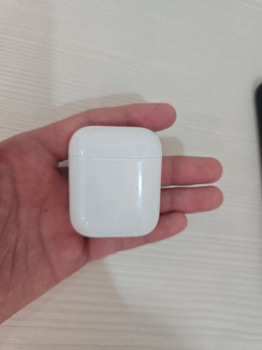 продам AirPods 1