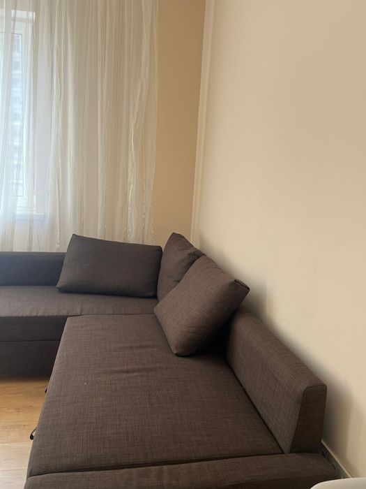 Диван угловой в хорошем состоянии