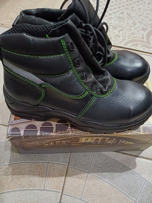 Продаю сапоги производственные