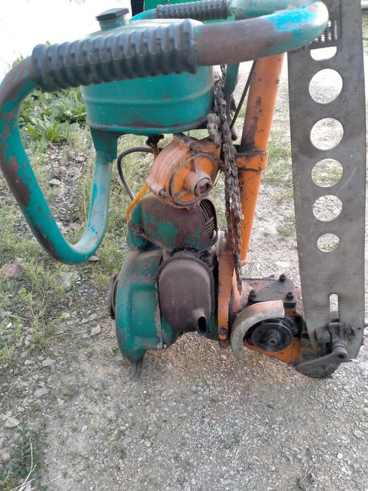 Бензопила. Б/У..