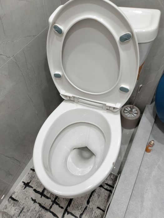 Унитаз в отличном состоянии