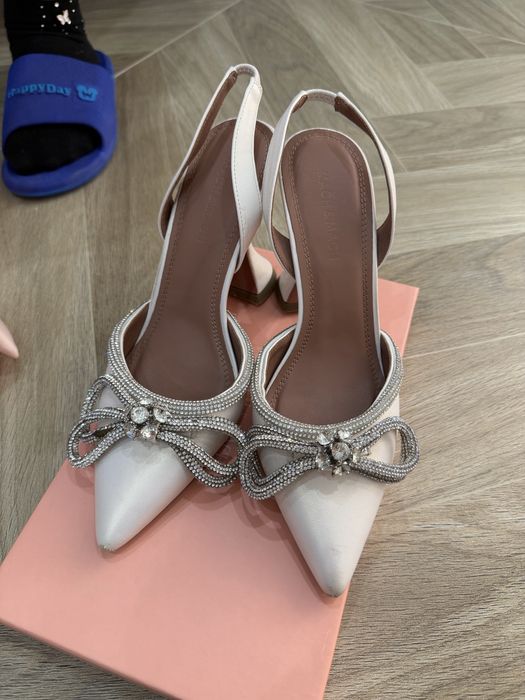 Вечерние туфли на каблуке