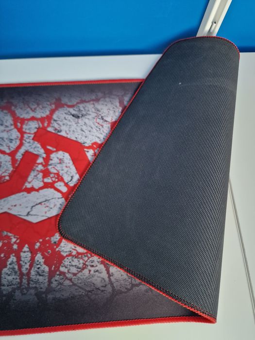 Голяма подложка за мишка Ultradesk