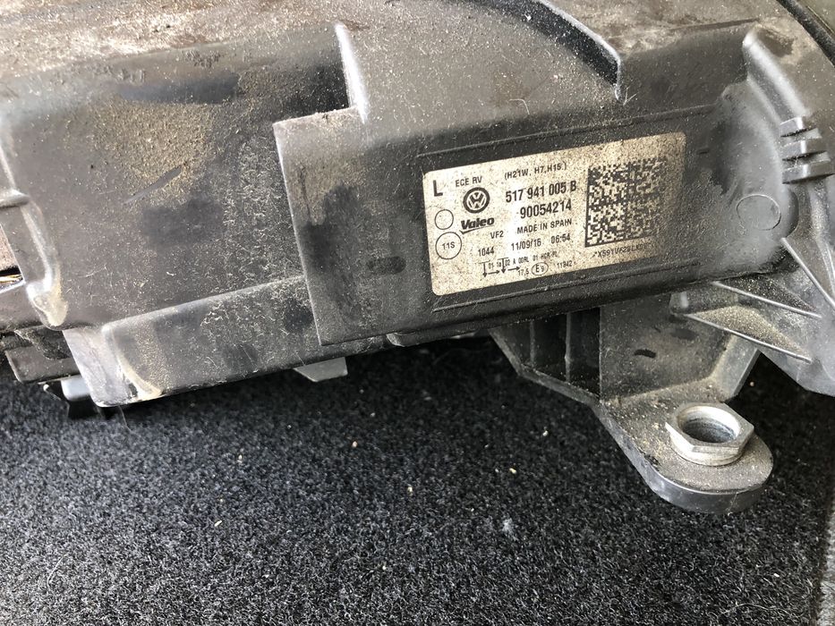 Фар VW Golf Sportsvan 2016