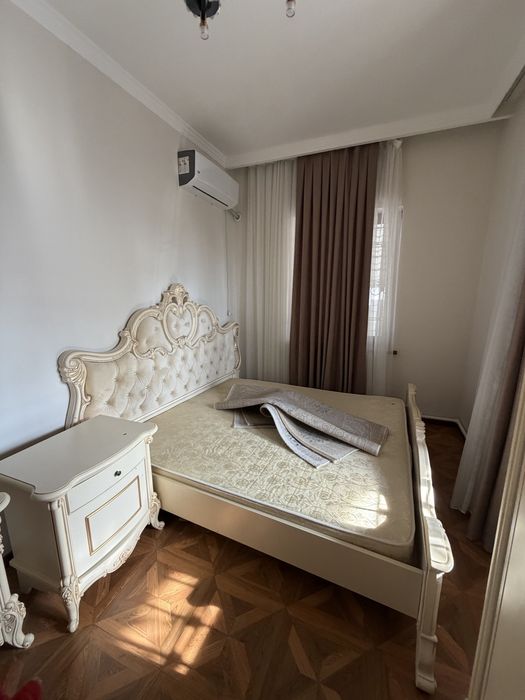 Продам спальний гарнитур.