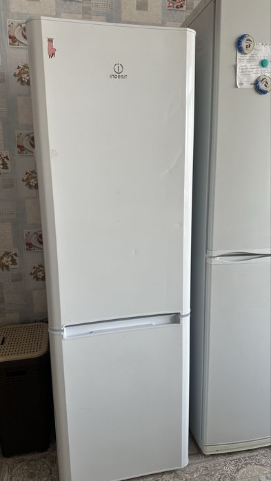 Стиралная машина INDESIT