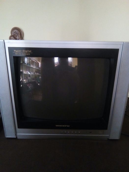 Продавам 2 броя телефизори за 100лв