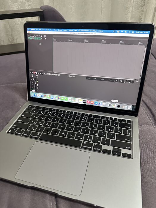 Macbook air m1 256 gig