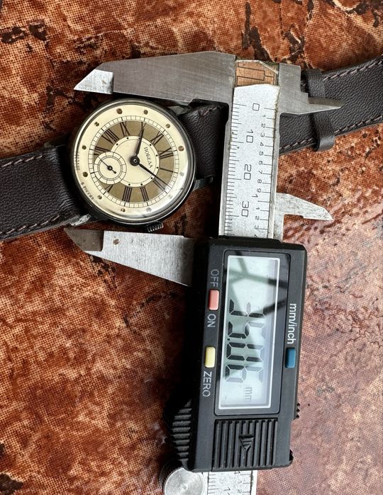 Руски механичен рьчен часовник Победа,направен 92-7 години