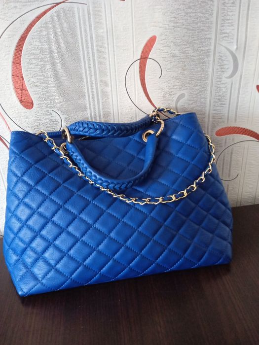 Продам  кожаную сумку