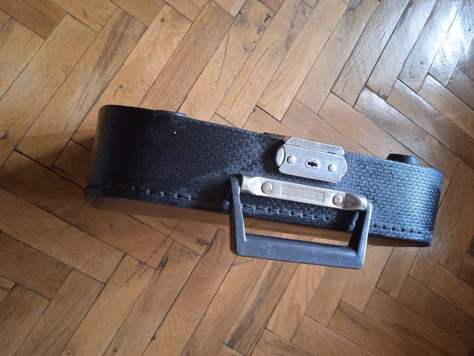 Продавам българска пишеща машина