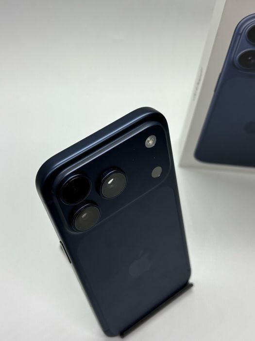 Iphone 17 PRO - Aproape NOU - 6 cicluri + Garantie