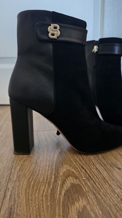 Продавам дамски боти Boss